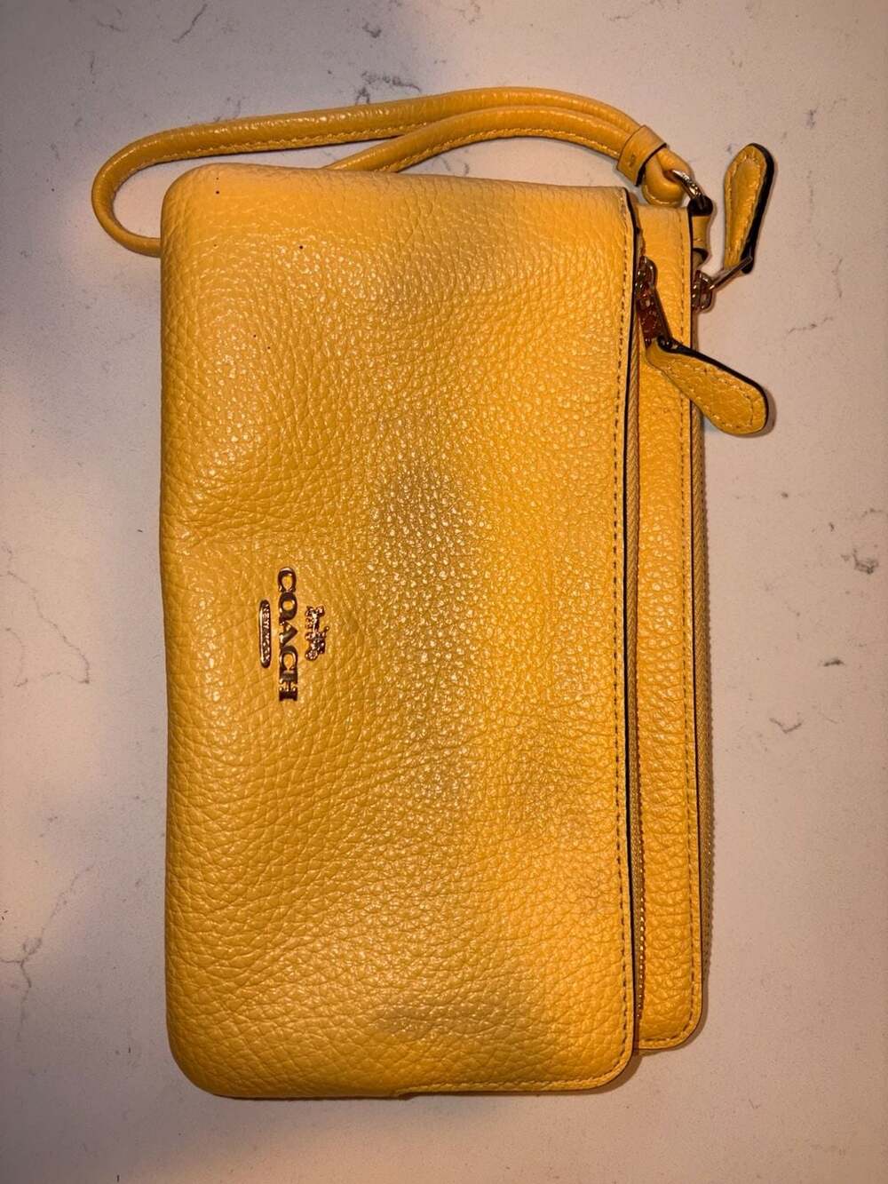 Coach - Picture 2 of 6